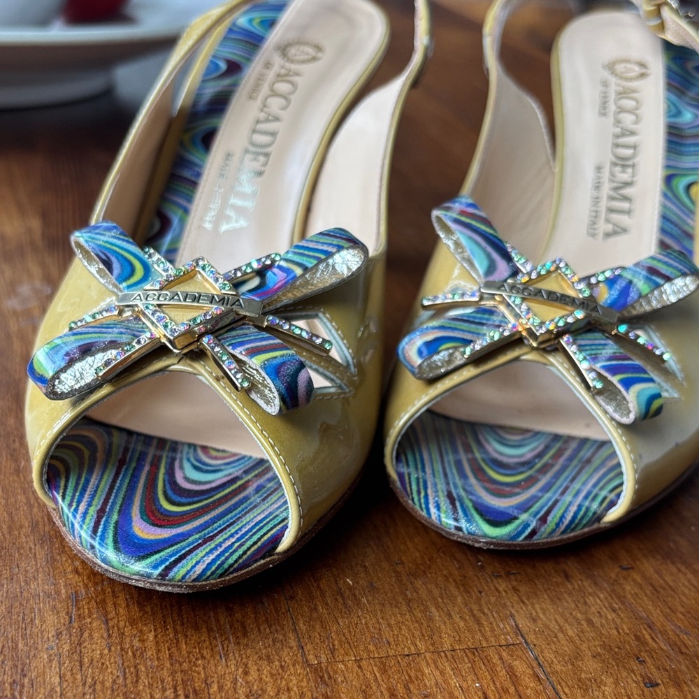 Statement sling back heels - Picture 10 of 10